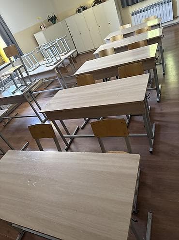 Оңдоп-түзөө жана курулуш: Продаются школьные парты для начальной и старшей школы, б\у — 1