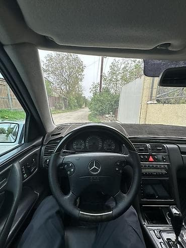 мер 211: Mercedes-Benz E-Class: 2000 г., 3.2 л, Автомат, Бензин, Седан — 10