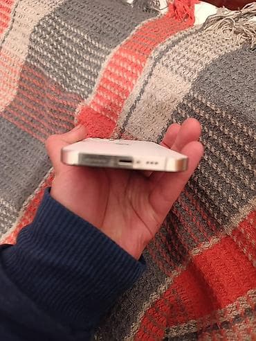 а 32: IPhone 12 Pro, Б/у, 128 ГБ, Белый, Чехол, 80 % — 3