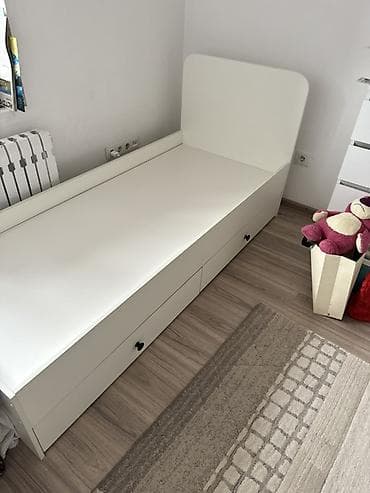 высокая двуспальная кровать: Односпальная кровать, С ящиком для хранения, длина - 195 см — 1