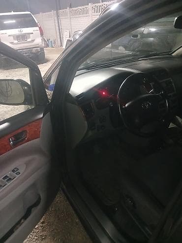 1 nz: Toyota Avensis Verso: 2003 г., 2 л, Механика, Бензин, Минивэн — 4