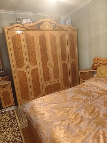 кровать двуспальная новая: Спальный гарнитур, Б/у, Двуспальная кровать, Шкаф, Трюмо, Белоруссия, Платная доставка, цвет - Золотой — 2