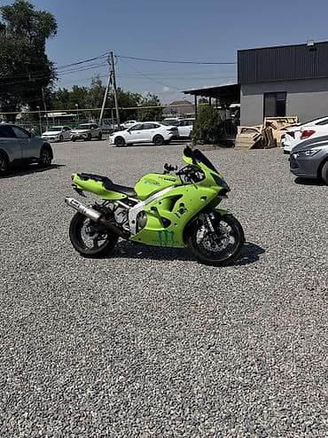 Унаа: Спортбайк Kawasaki, 600 куб. см, Бензин, Чоңдор үчүн, Колдонулган — 3