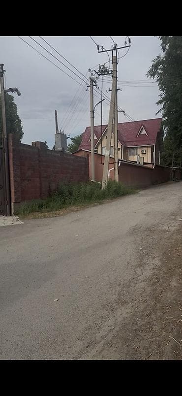 Гаражи: Продаю 2-этаж.дом на участке 10 сот., в районе ул. Элебесова и — 1