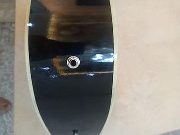 Музыкальные инструменты: Электроакустическая гитара, корпус дредноут с вырезом (cutaway) — 4