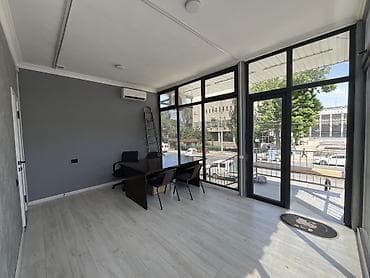 садырбаева 110: Кеңселерди ижаралоо, 18 м², Административдик имаратта, 1-катар, Өзүнчө санитардык түйүнү менен — 1