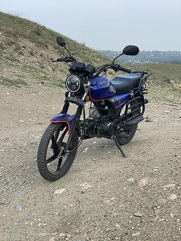 Мопед/легкий мотоцикл дорожного типа, синий цвет с красно-черными