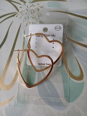 Серьги "сердце " at lalafo.kg Серьги "сердце "