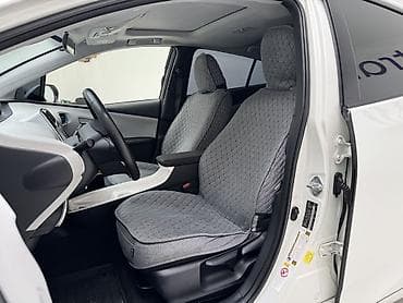 h 100: Toyota Prius: 2016 г., 1.8 л, Автомат, Гибрид, Хэтчбэк — 10