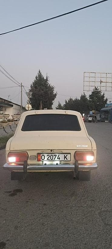 70 сом: Москвич 412: 1990 г., Седан — 1