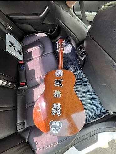 в школу: Классическая гитара Yamaha CS40 (3/4) - Размер корпуса 3/4 — удобна — 3