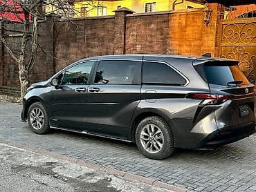 camry 55: Toyota Sienna: 2021 г., 2.5 л, Типтроник, Гибрид, Минивэн — 3