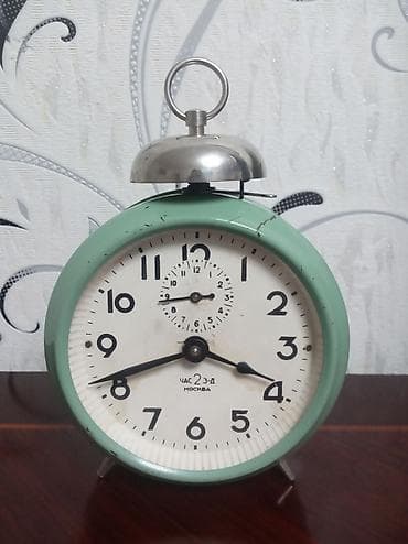 Велосипеды: Продам антикварные часы, СССР, рабочие. Цена 3000 сом каждый, без — 6