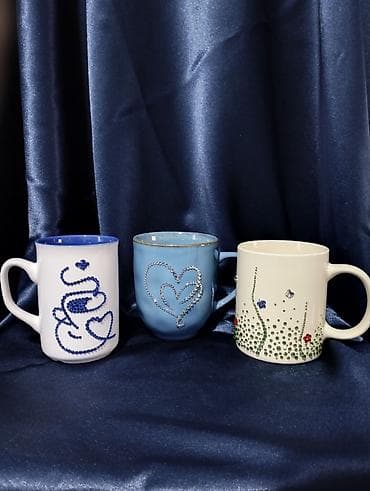 картина аниме: Продаются красивые ручной работы из кристальных страз подарки. Картины — 4