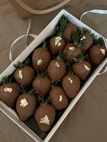 калиброванная черешня: Клубника В розницу — 5