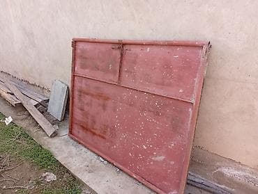 Распашные ворота: Металлические распашные ворота с рамой и петлями - Материал: сталь. - — 2