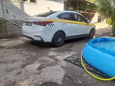 Транспорт: Hyundai Solaris: 2017 г., 1.6 л, Автомат, Бензин, Седан — 2
