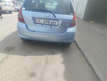 100 с4: Honda Fit: 2001 г., 1.3 л, Вариатор, Бензин, Хэтчбэк — 3