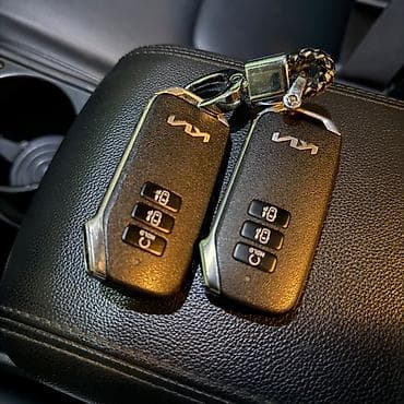 Kia Sportage: 2022 г., 1.6 л, Автомат, Гибрид, Кроссовер