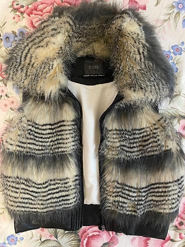 Баш кийимдер: Жилетка Guess,в идеальном состоянииразмер xs.,жилетка на девочку лет — 1