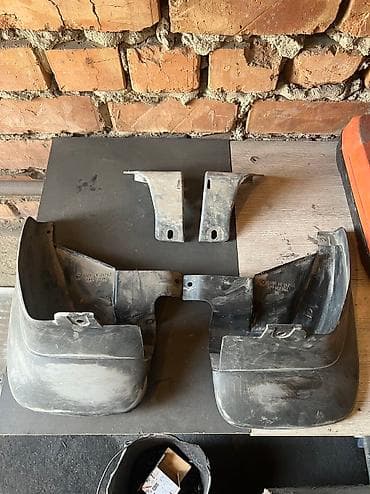 Рулевая часть: Решетка радиатора Subaru 2003 г., Б/у, Оригинал — 2