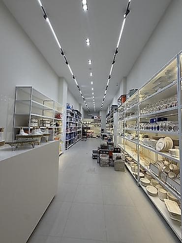 di store: Ул. Ахматбека Суюмбаева Сдается готовый бизнес Площадь: 70м2 — 3