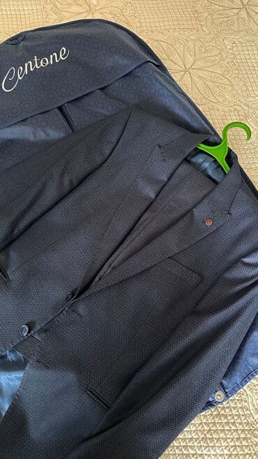 брендовые мужские спортивные костюмы из турции: Костюмы б/у, состояние 10/10, оба турция. 
Размер 50-52 — 2