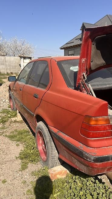 mini jack: BMW 3 series: 1993 г., Ручные, Бензин, Седан — 3