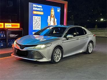 Toyota Camry: 2018 г., 2.4 л, Автомат, Гибрид, Седан at lalafo.kg Toyota Camry: 2018 г., 2.4 л, Автомат, Гибрид, Седан
