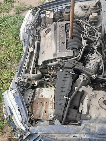 прозрачный стекло: Nissan Cefiro: 2000 г., 2 л, Автомат, Бензин, Седан — 7