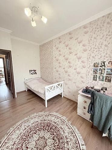 сдаю кв 10мкр: 3 комнаты, 68 м², 106 серия, 8 этаж, Евроремонт — 1