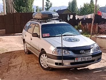 Toyota Avensis: 2002 г., 1.8 л, Механика, Бензин, Универсал at lalafo.kg Toyota Avensis: 2002 г., 1.8 л, Механика, Бензин, Универсал