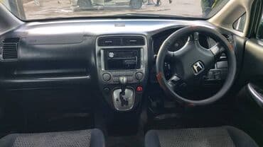 меняю дом на машину: Honda Stream: 2006 г., 2 л, Типтроник, Бензиновая, Универсал — 5