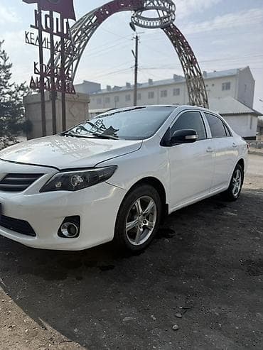 Toyota Corolla: 2013 г., Автомат, Бензин, Седан