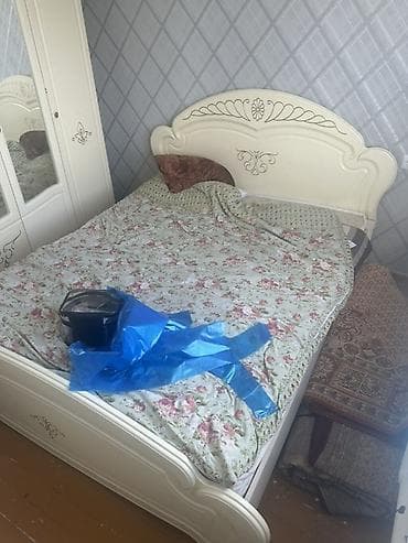 Спальные гарнитуры: Спальный гарнитур, Б/у, Двуспальная кровать, Шкаф, Комод, МДФ, Самовывоз, цвет - Бежевый — 2