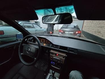 lexus gs 2007: Mercedes-Benz E-Class: 1988 г., 3 л, Автомат, Бензин, Седан — 5