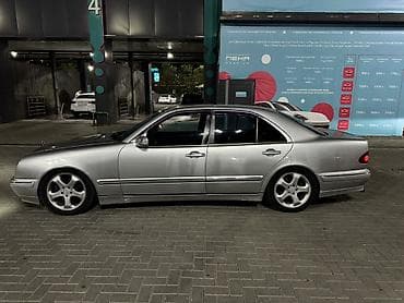 Транспорт: Mercedes-Benz E-Class: 2001 г., 4.3 л, Автомат, Бензин, Седан — 4