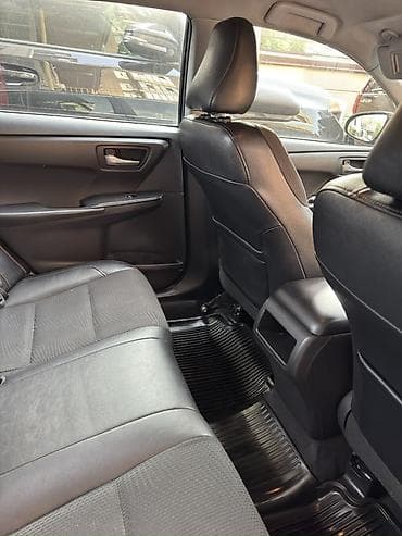 x 5: Toyota Camry: 2017 г., 2.5 л, Автомат, Седан — 8