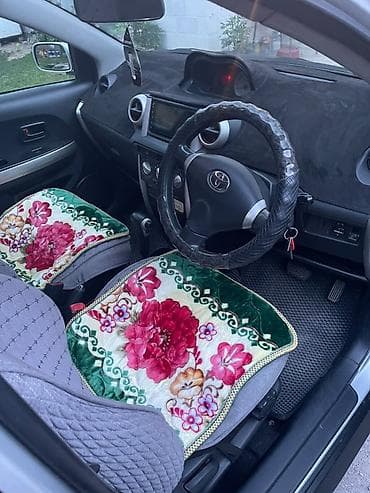 Продажа авто: Toyota Ist: 2003 г., 1.3 л, Автомат, Бензин, Хэтчбэк — 1