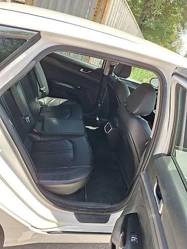 geely coolray: Kia K5: 2021 г., 2 л, Автомат, Газ, Седан — 3