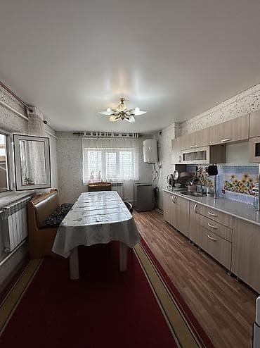 4 bedroom: 📍В Сокулуке ( нижняя зона ) продаётся дом на участке 7 соток. Об — 7