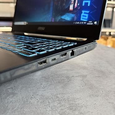 microsoft surface: Игровой, Б/у, Intel Core i7, ОЗУ, RAM: 16 ГБ — 2