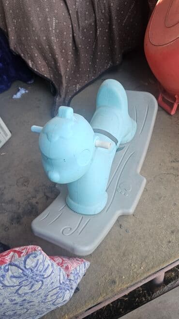 машина на педалях: Игрушки — 1