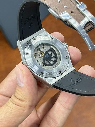 часи: Классические часы часы, Hublot, Швейцария, Водонепроницаемые, Мужские, Б/у — 5