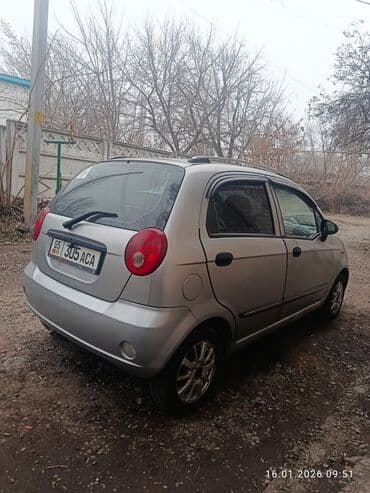 самые дешёвые авто: Chevrolet Spark: 2006 г., 0.8 л, Автомат, Бензин, Хэтчбэк — 3
