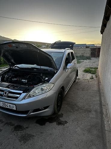 step rf3: Honda FR-V: 2004 г., 2 л, Механика, Газ, Минивэн — 1