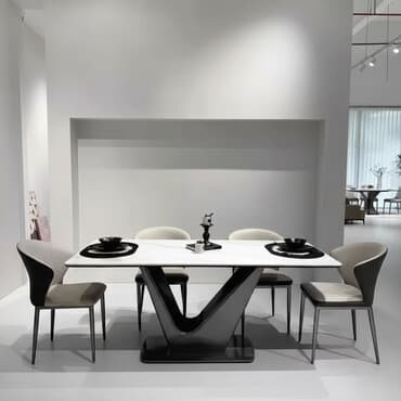 стол со стеклянной поверхностью: Кухонный стол, Прямоугольный, Нераскладной — 1