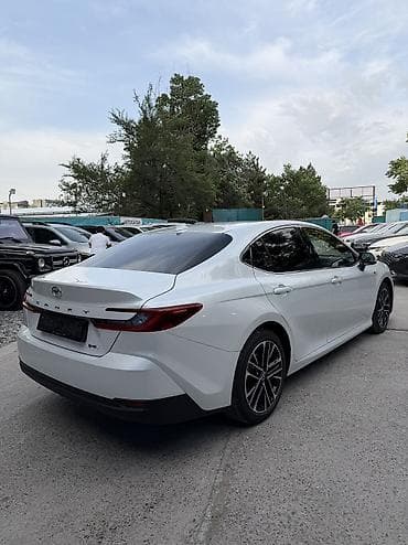 Продажа авто: Toyota Camry: 2025 г., 2.5 л, Вариатор, Гибрид, Седан — 5