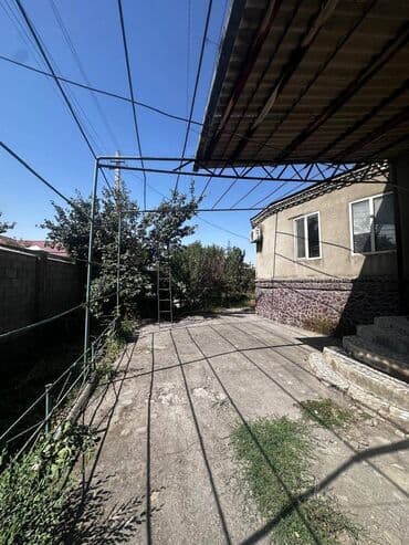 продается дом в лебединовке: 11 соток — 23