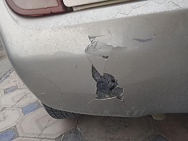авто в кыргыстане: Nissan Micra: 2002 г., Автомат — 6